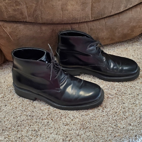 Eddie Bauer Chukka Boots - Picture 9 of 10